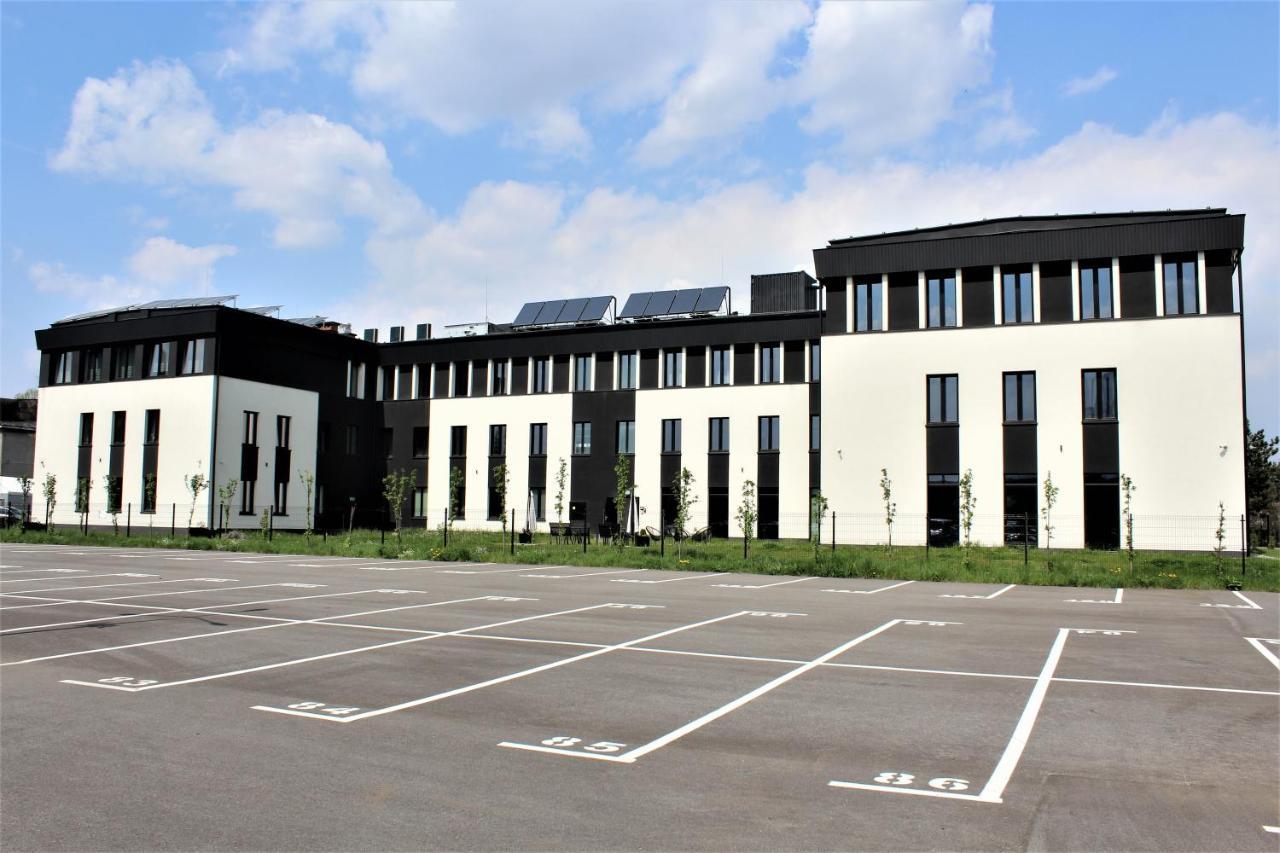 Vanta Business Center 斯卡维纳 外观 照片