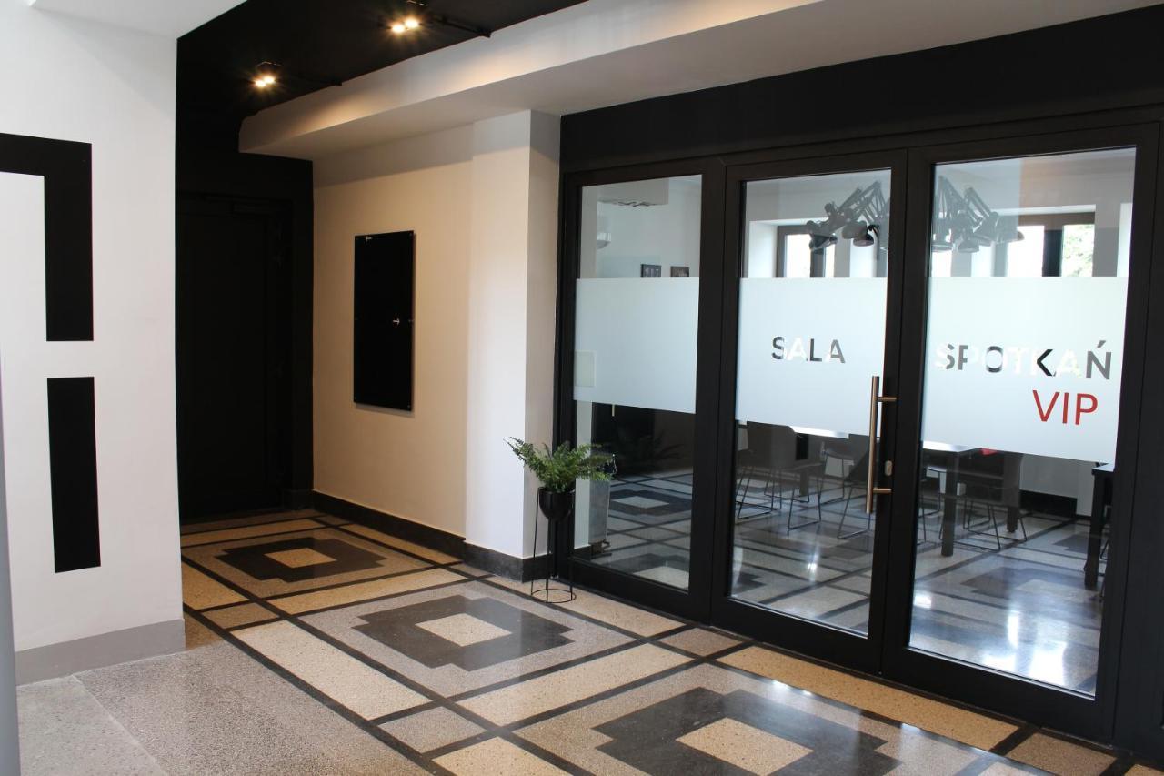 Vanta Business Center 斯卡维纳 外观 照片