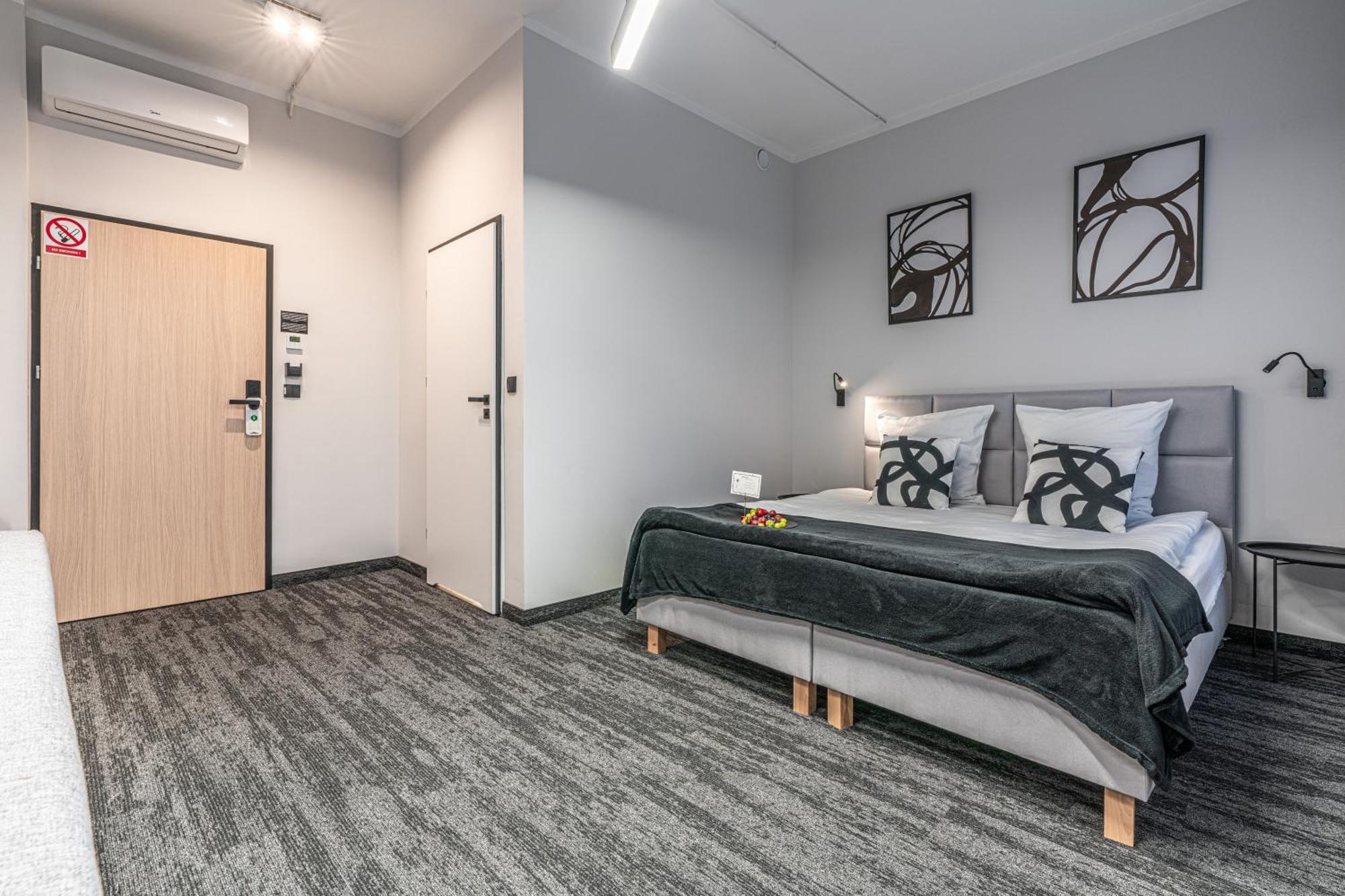 Vanta Business Center 斯卡维纳 外观 照片