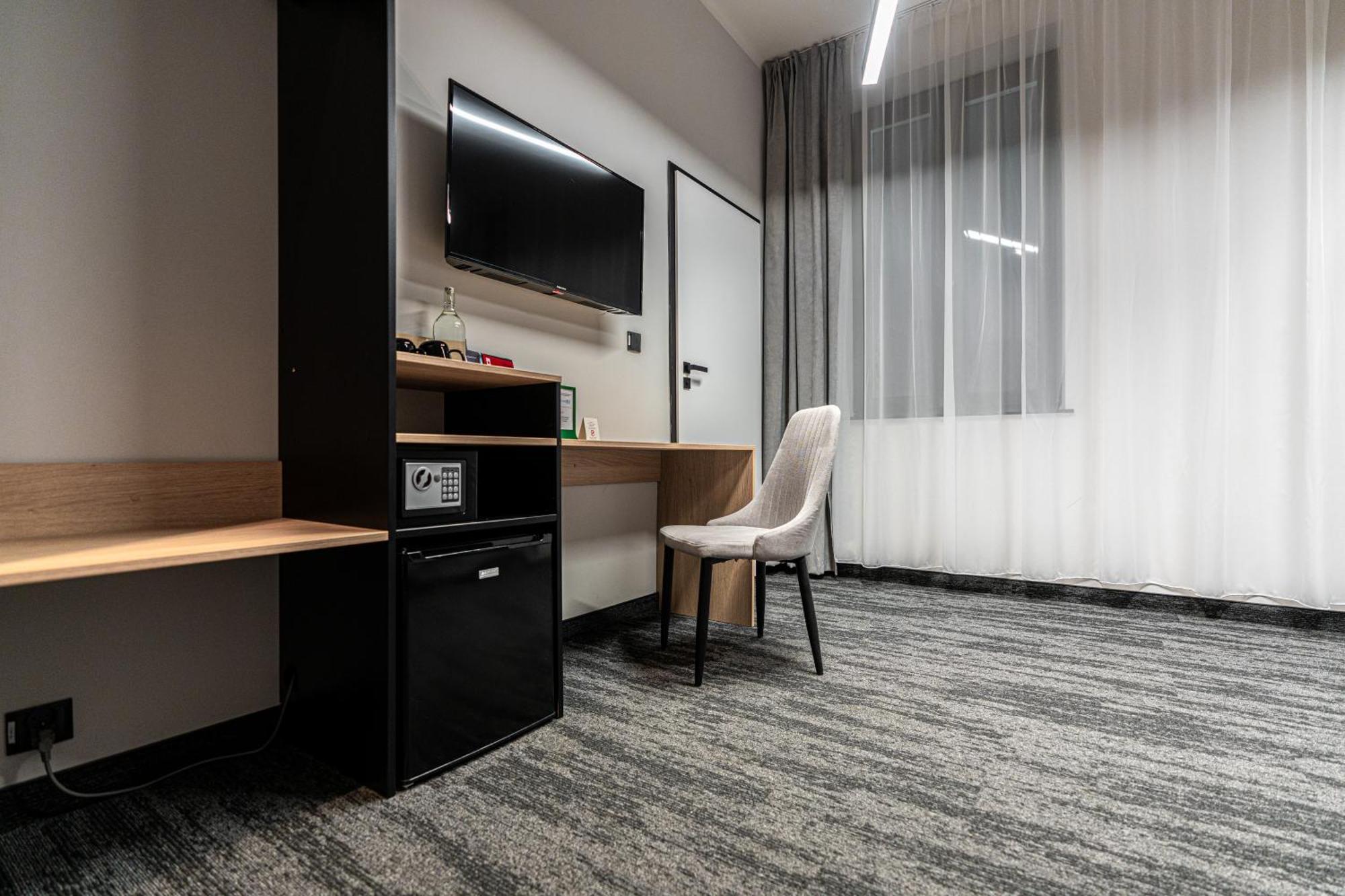 Vanta Business Center 斯卡维纳 外观 照片