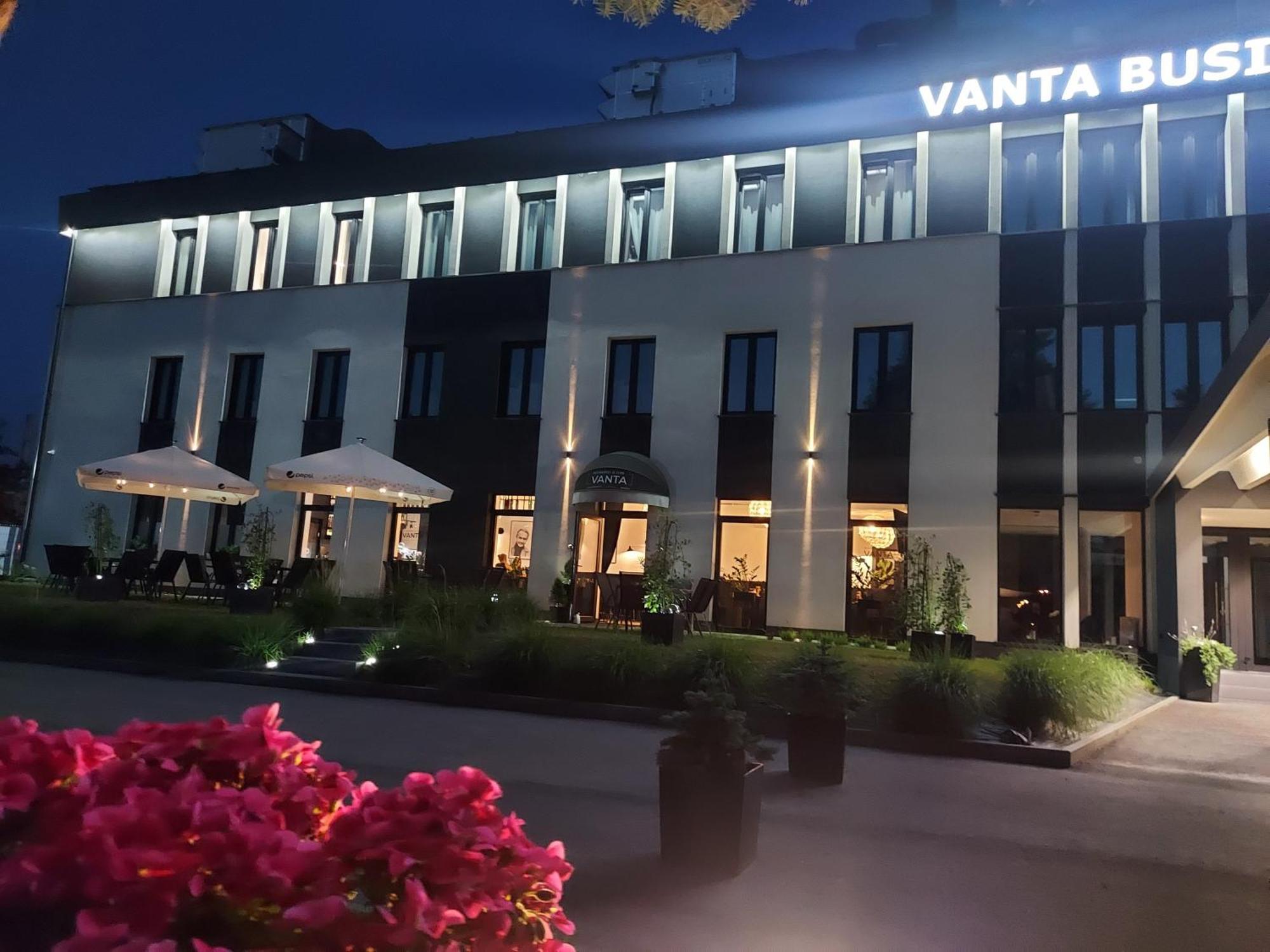 Vanta Business Center 斯卡维纳 外观 照片